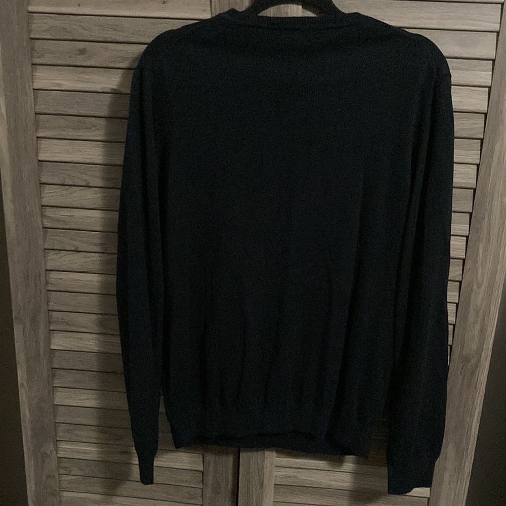 NWT - Men’s Van Heusen V-Neck Black Sweater (L) - Picture 4 of 8